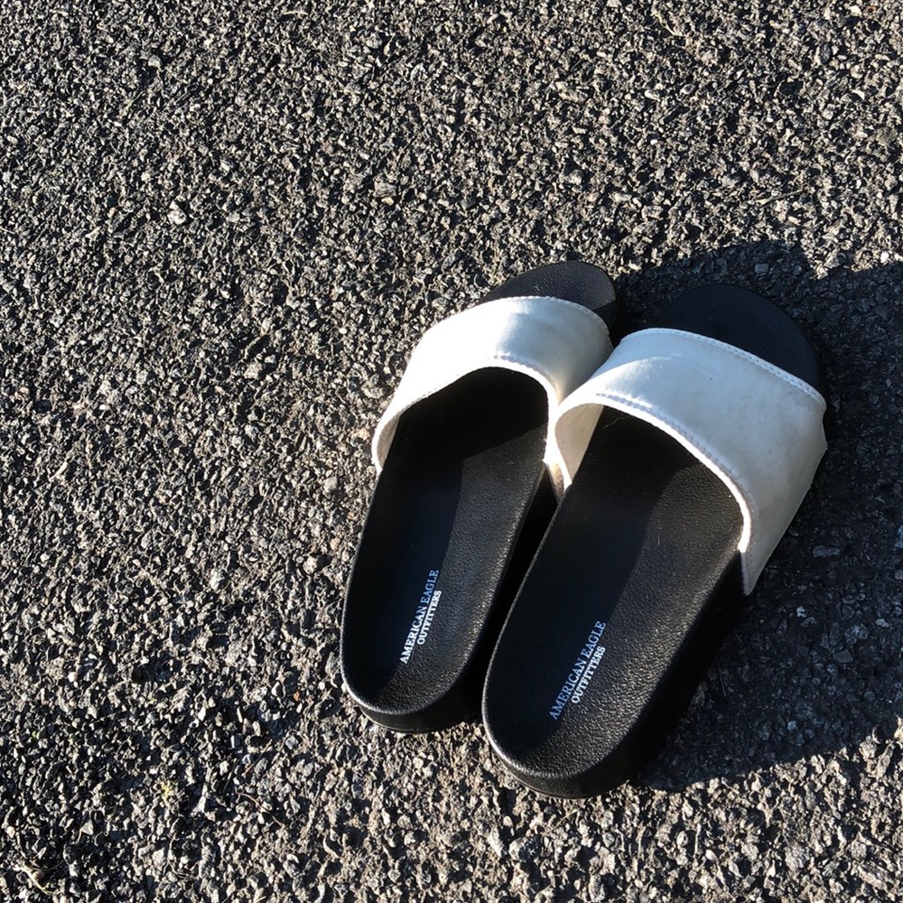 american eagle slip ons